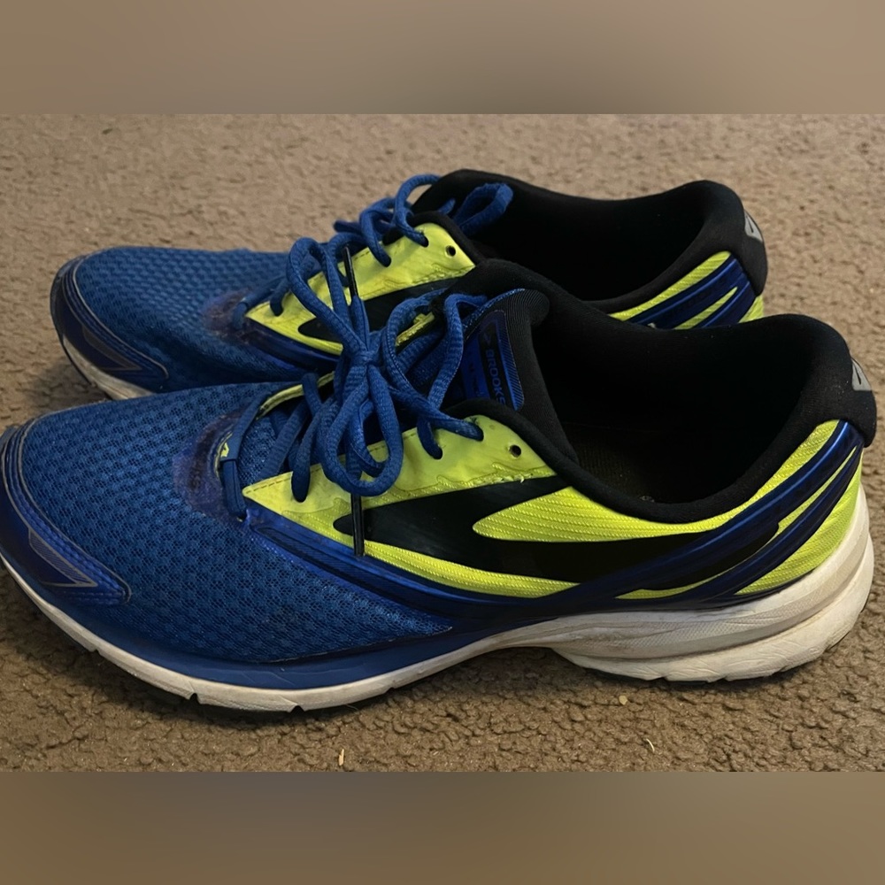 Almost New Condition, Brooks Running Sneakers size 11.